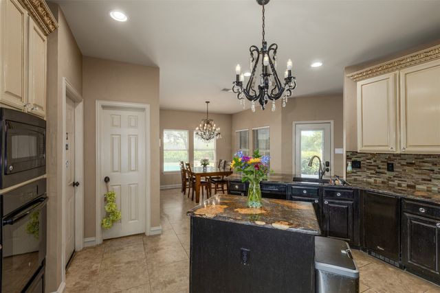3807 Keystone Court, Carrollton, TX 75007