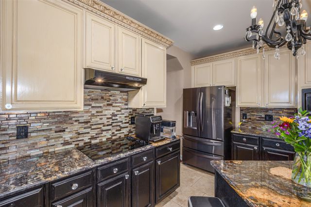 3807 Keystone Court, Carrollton, TX 75007