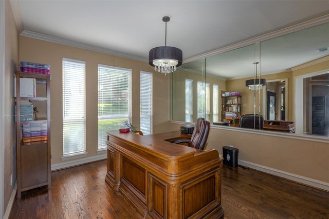 3807 Keystone Court, Carrollton, TX 75007