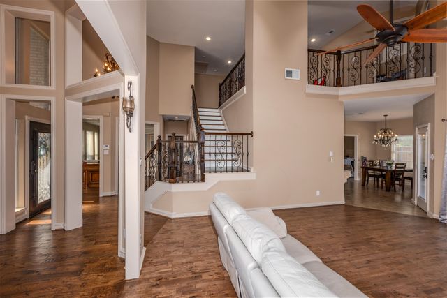3807 Keystone Court, Carrollton, TX 75007