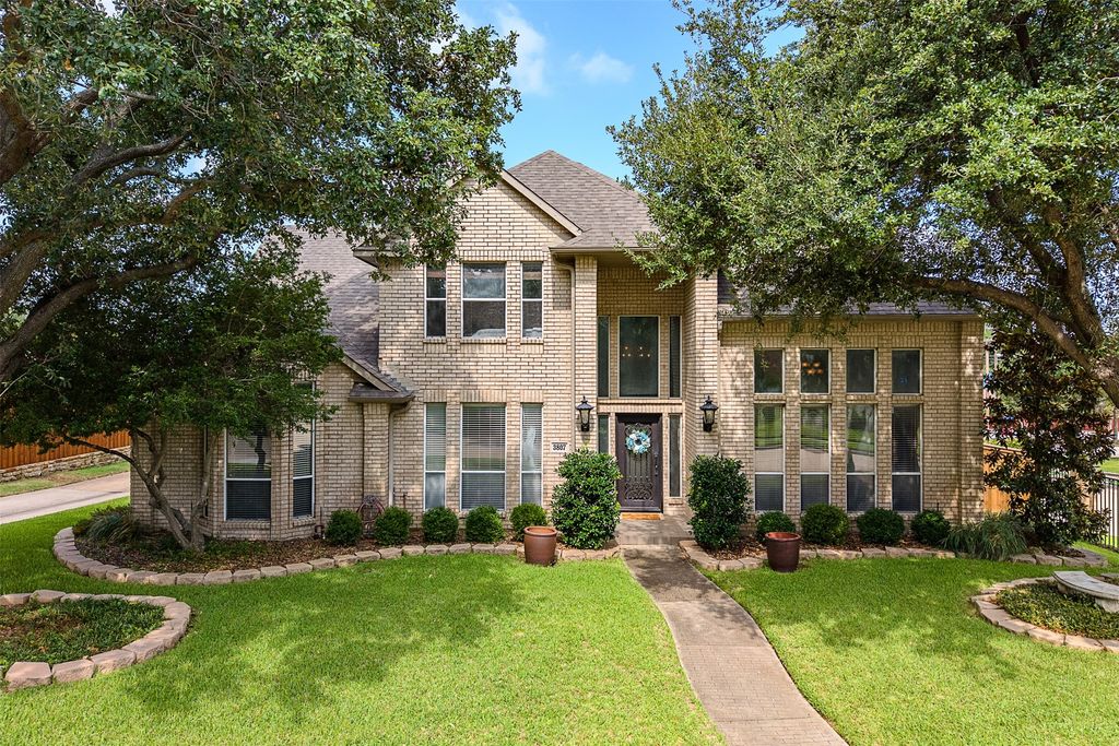 3807 Keystone Court, Carrollton, TX 75007