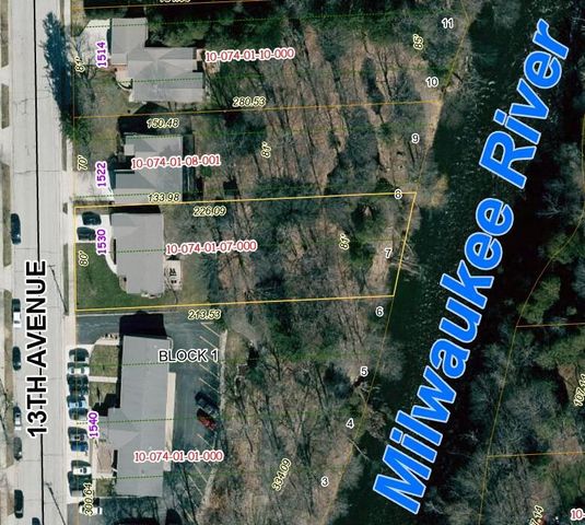 1530 13th AVENUE, Grafton, WI 53024