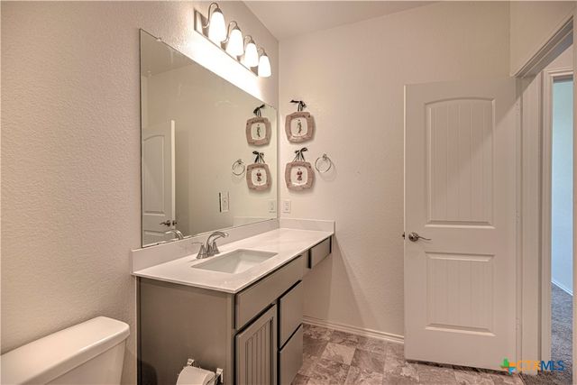 119 Lucky Texan Cove, Jarrell, TX 76537