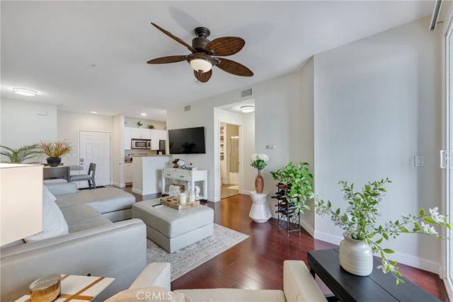 1801 E Katella 2029, Anaheim, CA 92805