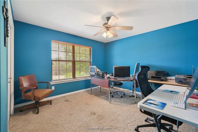 4902 Park Row Place, Bryan, TX 77802