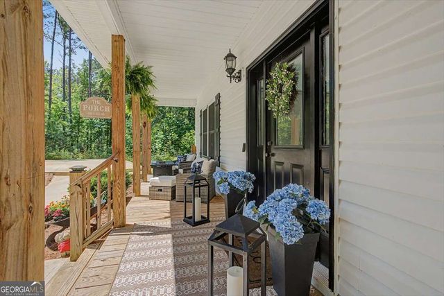 1381 Star Point Road, Carrollton, GA 30116
