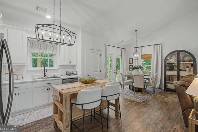 1381 Star Point Road, Carrollton, GA 30116