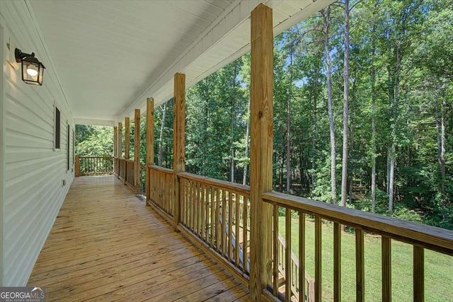 1381 Star Point Road, Carrollton, GA 30116