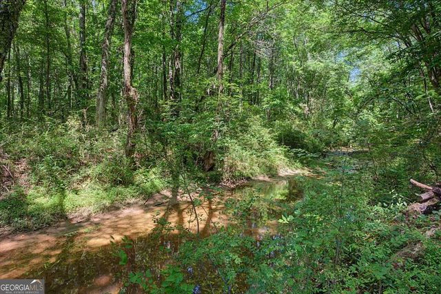 1381 Star Point Road, Carrollton, GA 30116