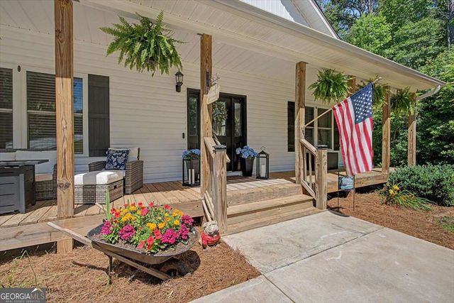 1381 Star Point Road, Carrollton, GA 30116