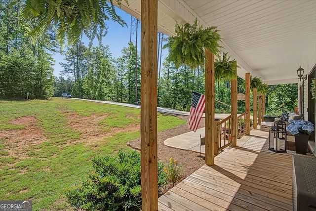 1381 Star Point Road, Carrollton, GA 30116