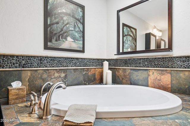 9411 N 87TH Way, Scottsdale, AZ 85258