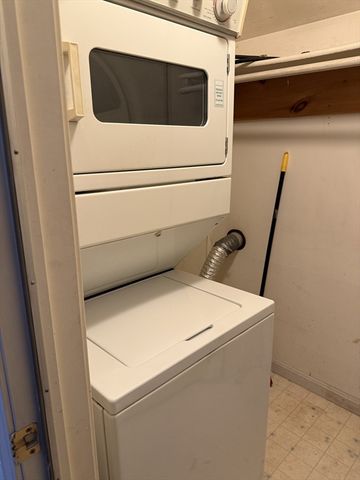 39 Lantern Lane 4, Dracut, MA 01826