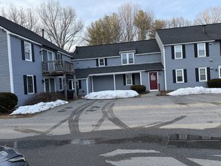 39 Lantern Lane 4, Dracut, MA 01826