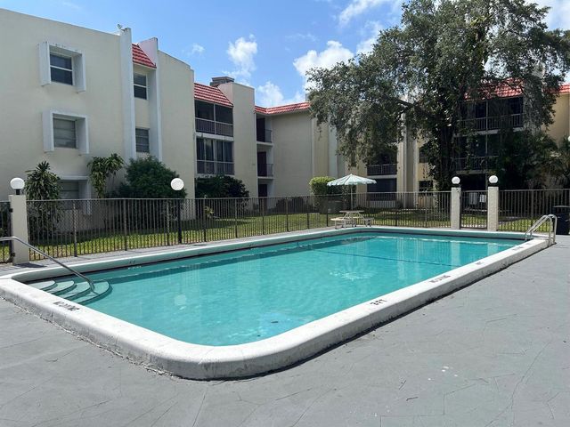 620 NW 13th Street 15, Boca Raton, FL 33486