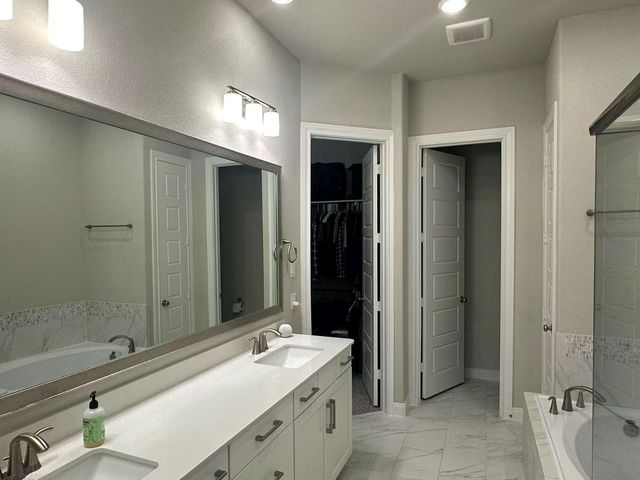 8409 Soaring Sky Lane, Houston, TX 77063