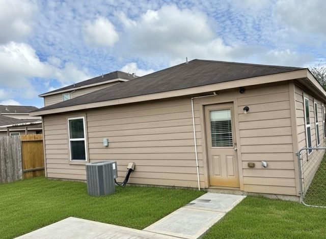 11230 Hall Ranch Court, Houston, TX 77075