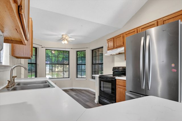 6217 Fairlane Drive, Arlington, TX 76001