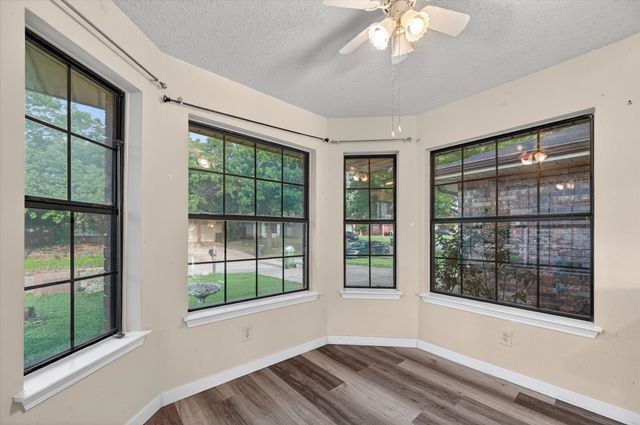 6217 Fairlane Drive, Arlington, TX 76001