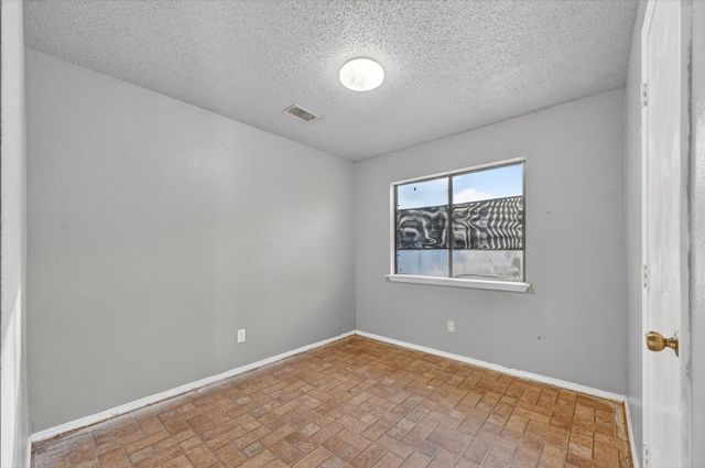 6217 Fairlane Drive, Arlington, TX 76001