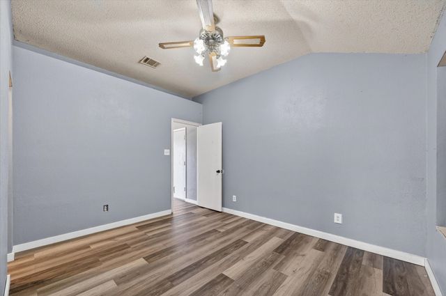 6217 Fairlane Drive, Arlington, TX 76001