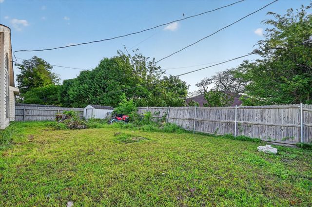 6217 Fairlane Drive, Arlington, TX 76001