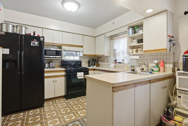 5433 S Homan Avenue, Chicago, IL 60632