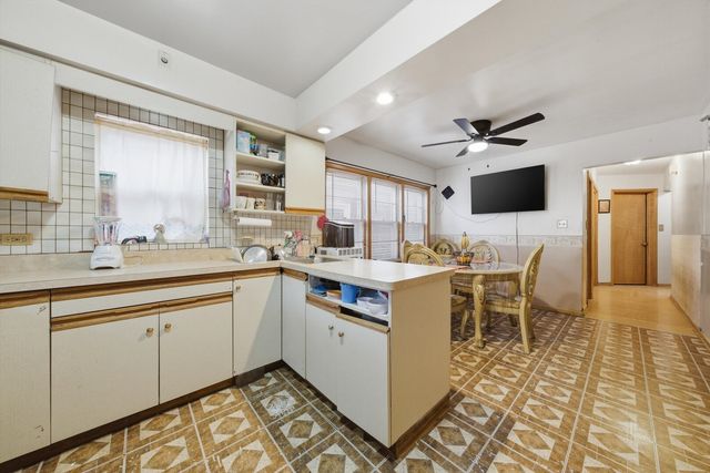 5433 S Homan Avenue, Chicago, IL 60632