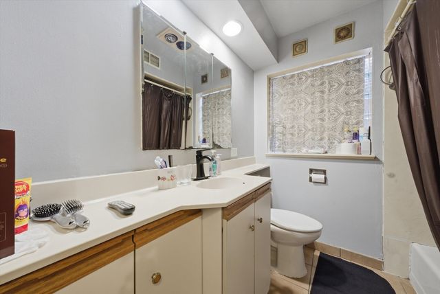 5433 S Homan Avenue, Chicago, IL 60632
