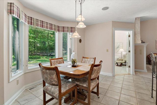 71370 Forest Eagle Lane, Niles, MI 49120