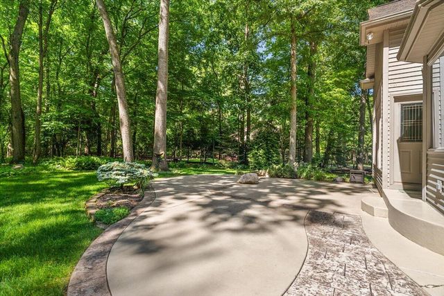 71370 Forest Eagle Lane, Niles, MI 49120
