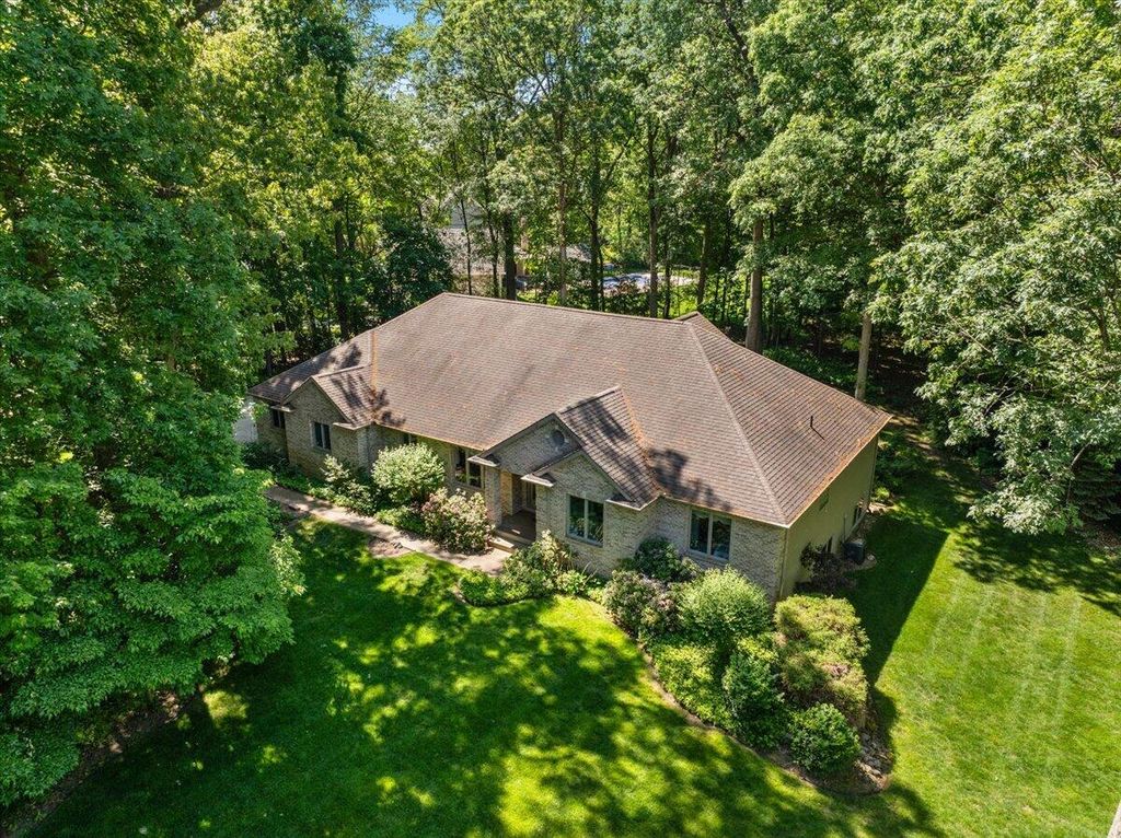 71370 Forest Eagle Lane, Niles, MI 49120