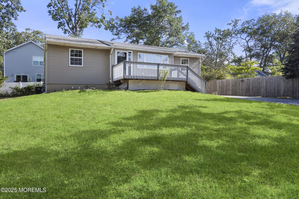 822 Tappan Street, Forked River, NJ 08731