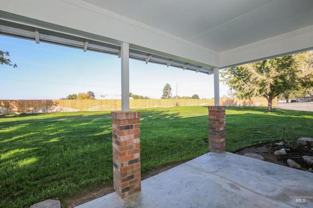 1817 Laurel Drive, Ontario, OR 97914