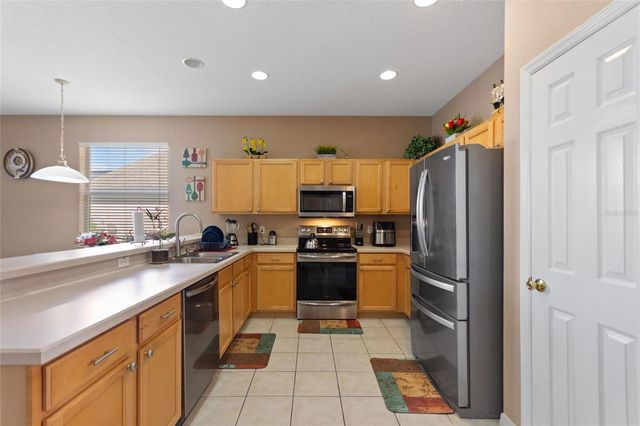 124 CHURCHILL PARK DRIVE, Davenport, FL 33897