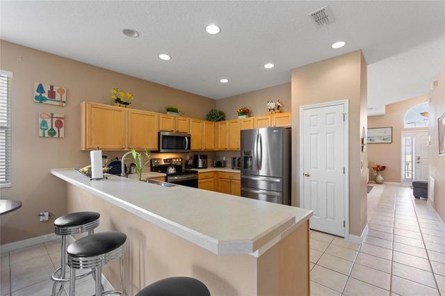 124 CHURCHILL PARK DRIVE, Davenport, FL 33897