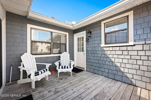 1207 2ND Street S, Jacksonville Beach, FL 32250