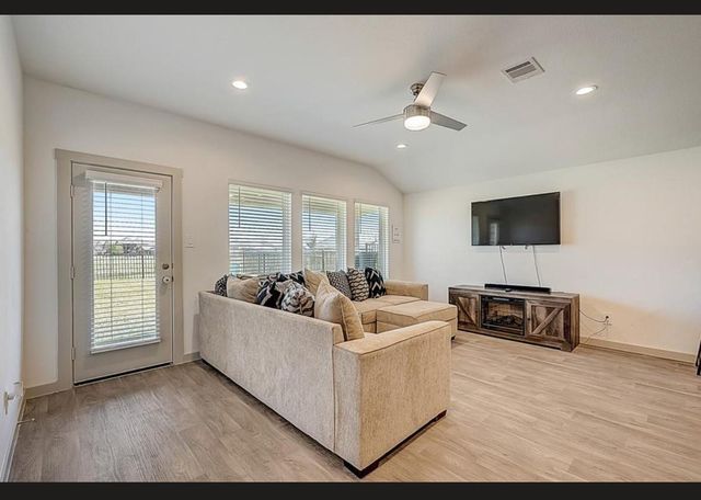 1246 Truckee River Drive, Rosharon, TX 77583