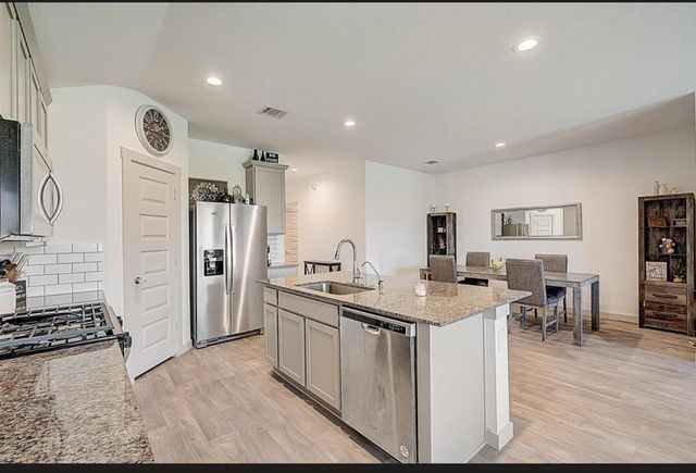 1246 Truckee River Drive, Rosharon, TX 77583