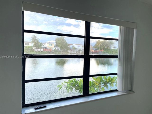 1335 W 68th St 106, Hialeah, FL 33014