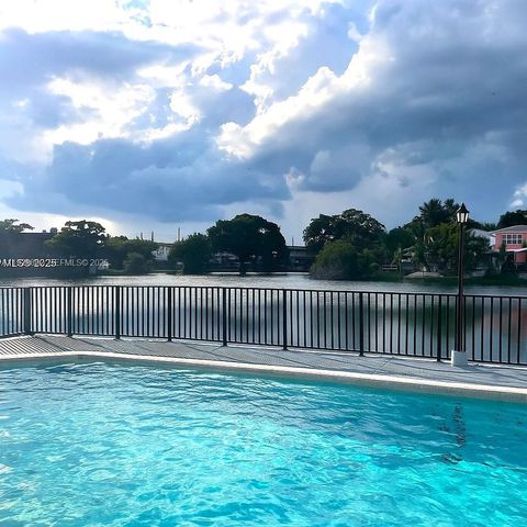 1335 W 68th St 106, Hialeah, FL 33014