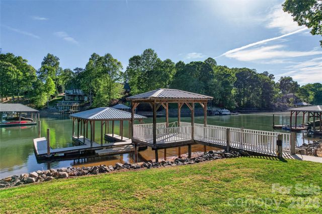 153 Plantation Drive 80, Mooresville, NC 28117