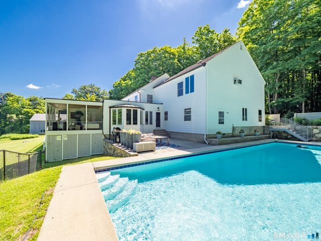 24 Mark Twain Lane, Redding, CT 06896