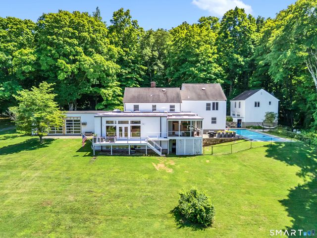 24 Mark Twain Lane, Redding, CT 06896