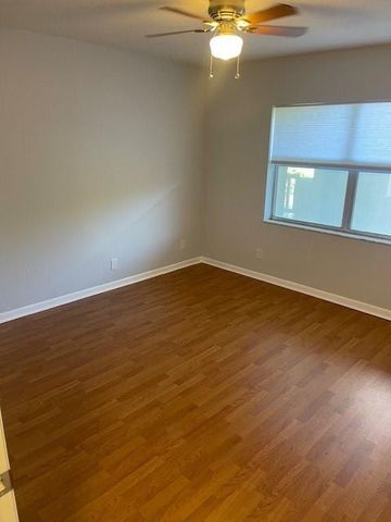 9861 Sunrise Lakes Boulevard 307, Sunrise, FL 33322