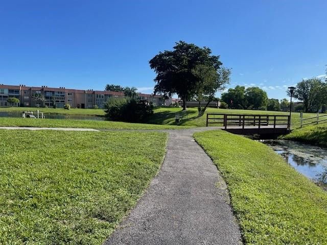 9861 Sunrise Lakes Boulevard 307, Sunrise, FL 33322