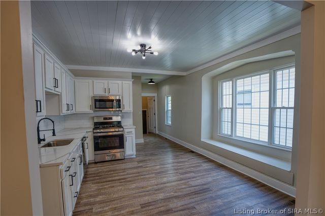 2215 Reno Avenue, New Albany, IN 47150