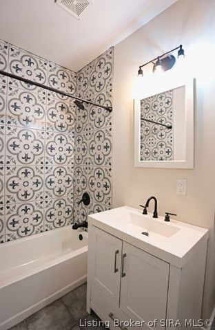 2215 Reno Avenue, New Albany, IN 47150