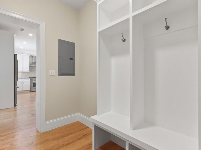 17 S Gate Park 17, Newton, MA 02465