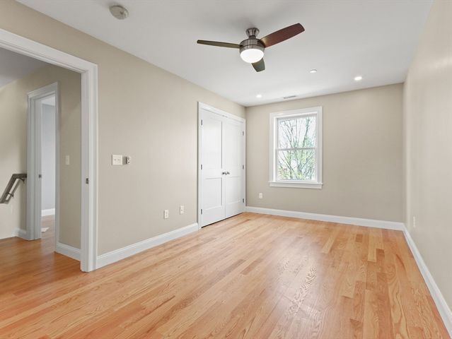17 S Gate Park 17, Newton, MA 02465